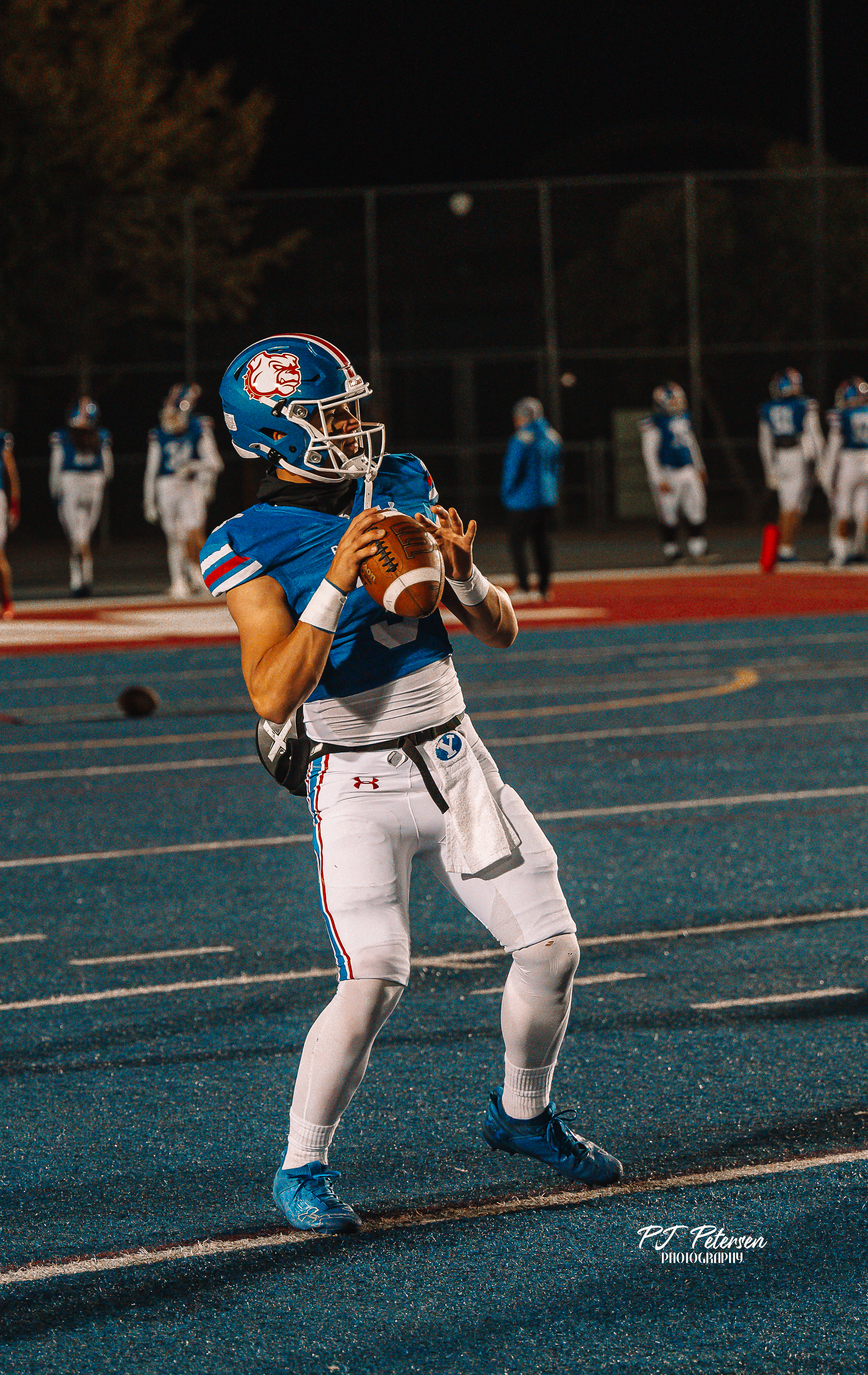 Folsom Bulldog Football Photo Album | Petersen Media